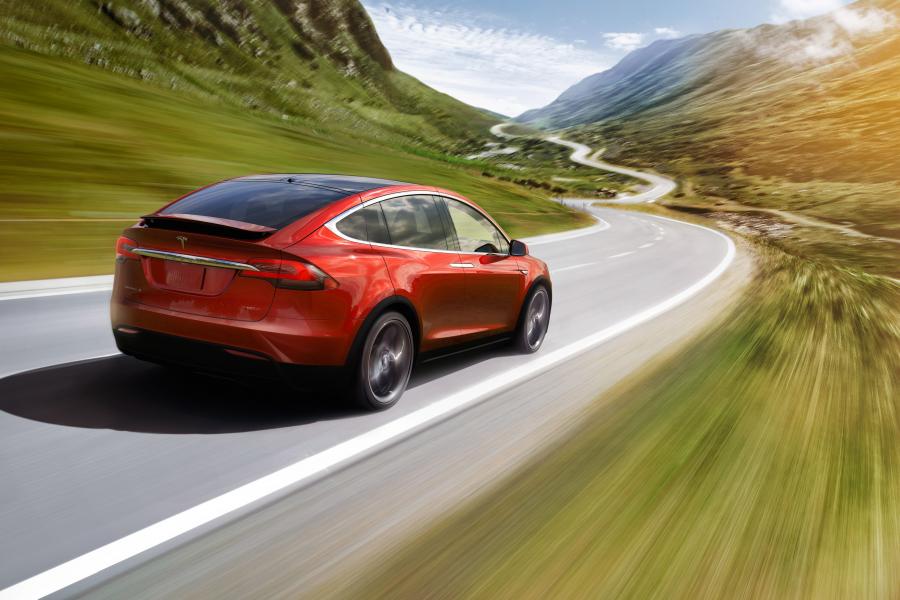  Tesla Model X P90D 2015 года  (NA) (фото 22 из 25)